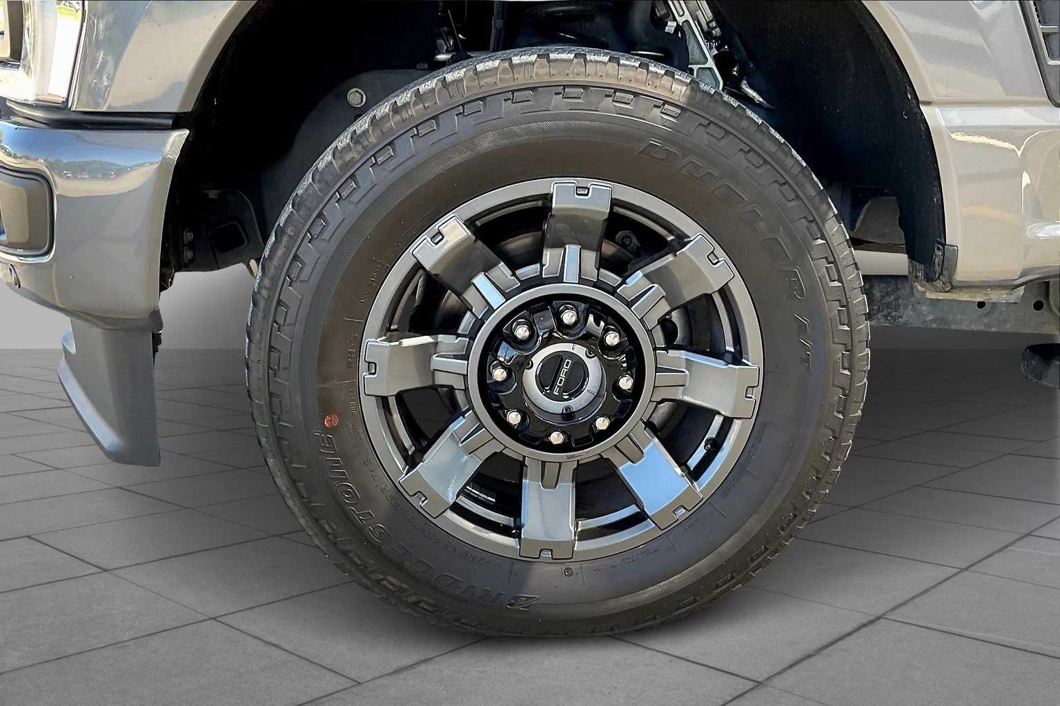 2024 Ford F-250 1500 Denali photo 19