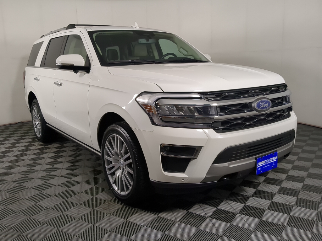 2023 Ford Expedition Limited photo 2