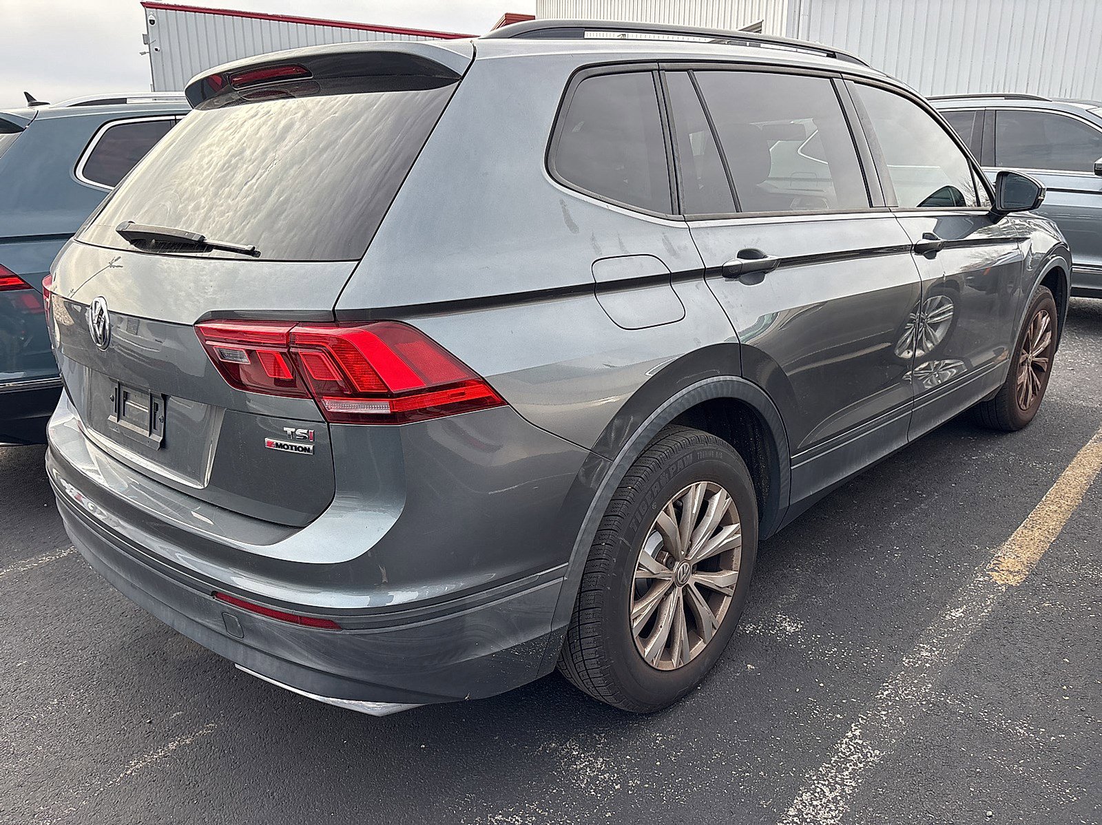 2018 Volkswagen Tiguan S photo 4