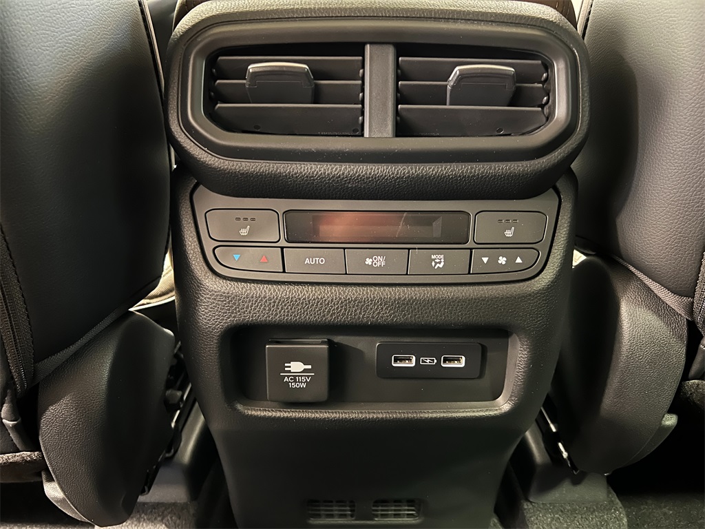 2025 Honda Pilot Elite photo 29