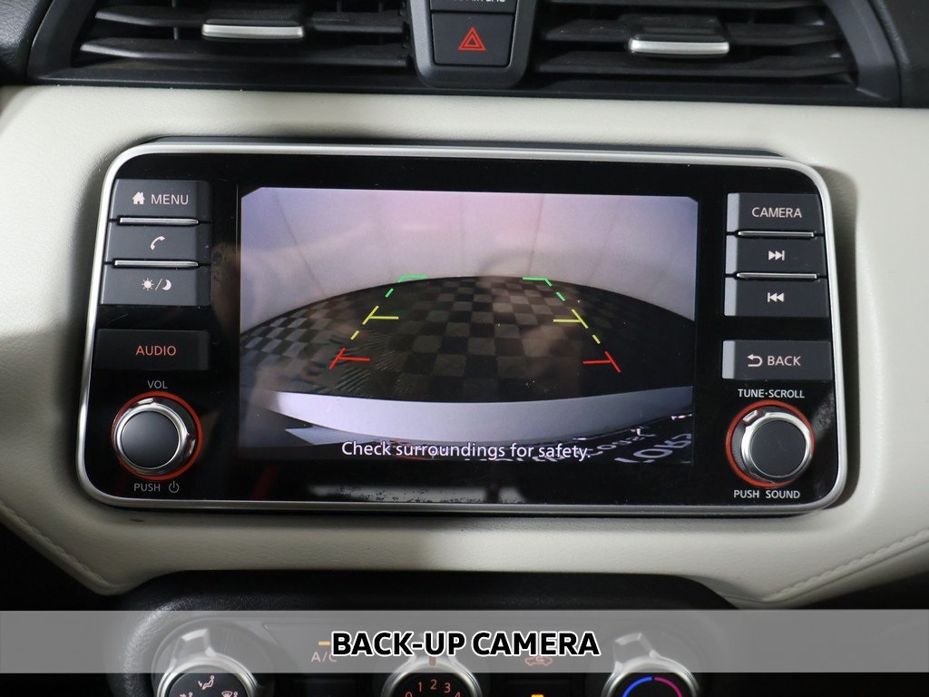 2022 Nissan Versa 1.6 SV photo 4