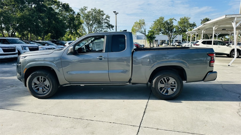 2025 Nissan Frontier King Cab SV photo 4