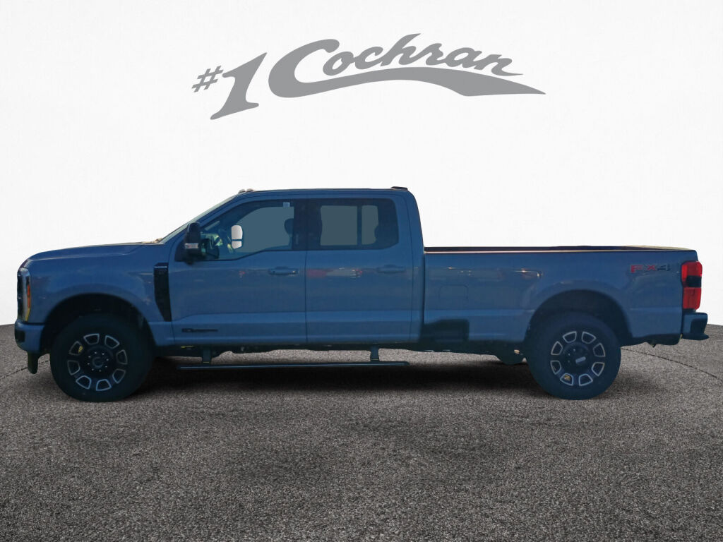 2026 Ford F-250 Platinum photo 4