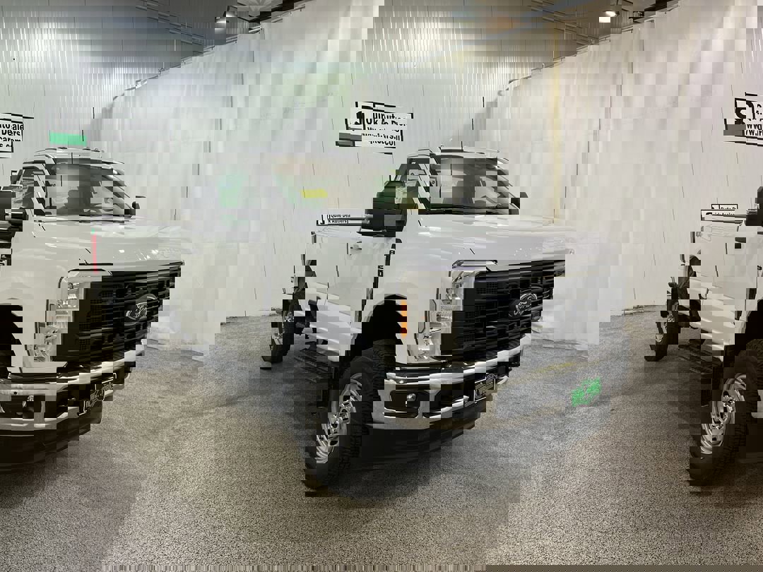 2025 Ford F-250 XL photo 3