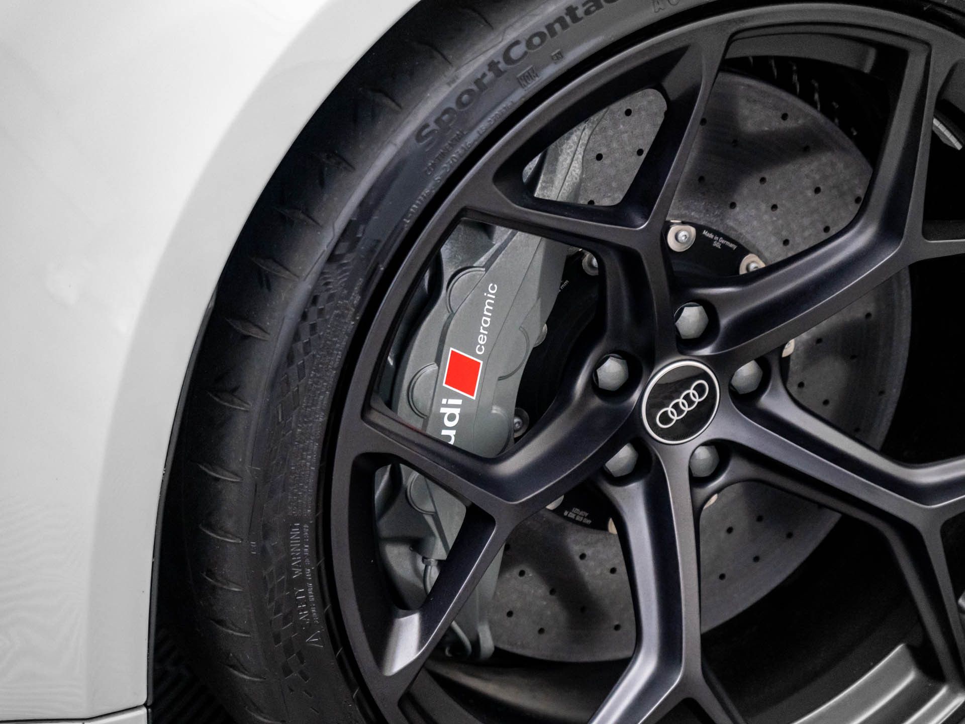 2025 Audi RS 6 Avant Performance Base photo 34