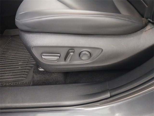 2023 Toyota Highlander Hybrid XLE photo 18
