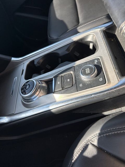 2021 Ford Explorer XLT photo 14