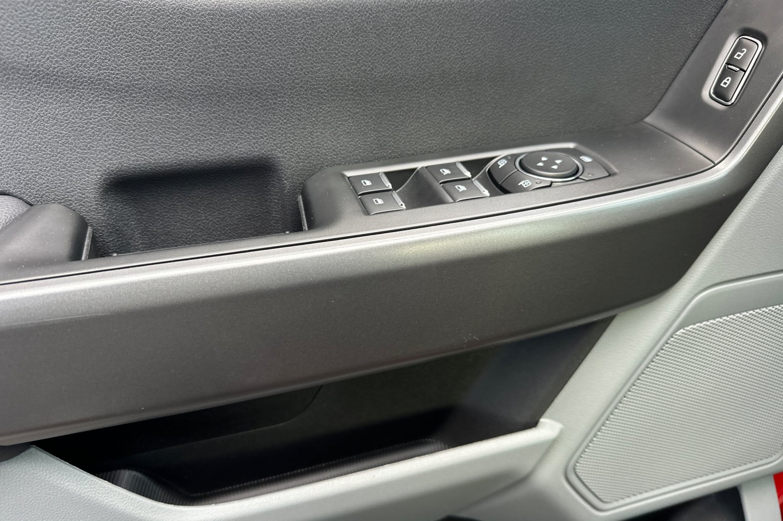 2025 Ford F-250 XLT photo 10