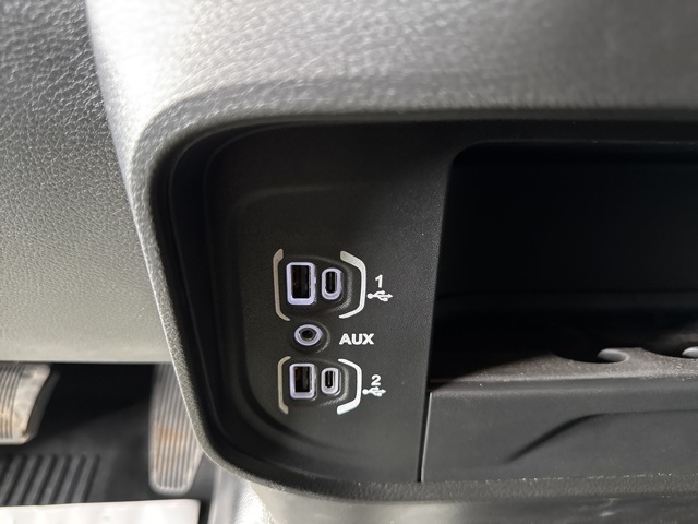 2025 Ram 2500 Tradesman photo 16