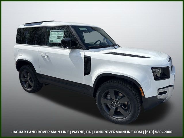 2025 Land Rover Defender 90 S photo 4