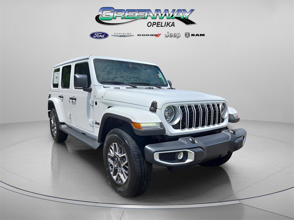 2025 Jeep Wrangler 4-Door Sahara's photo