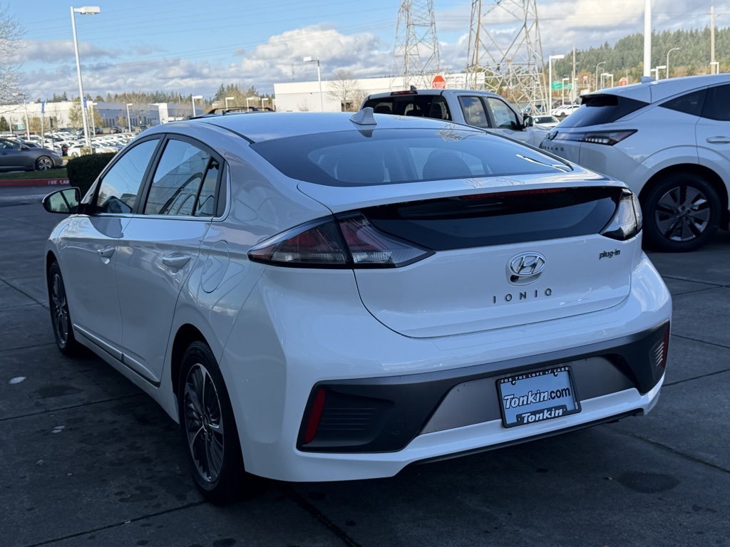 2021 Hyundai Ioniq Plug-In Hybrid SEL photo 4
