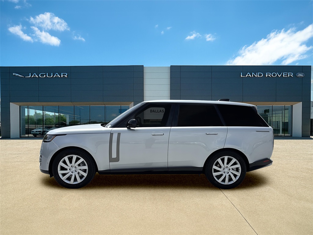 2023 Land Rover Range Rover SE photo 2