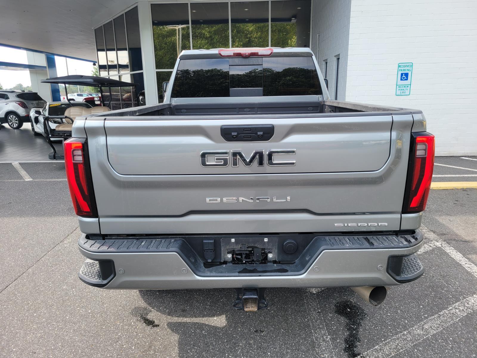 2024 Gmc Sierra 3500 HD Denali Ultimate photo 9