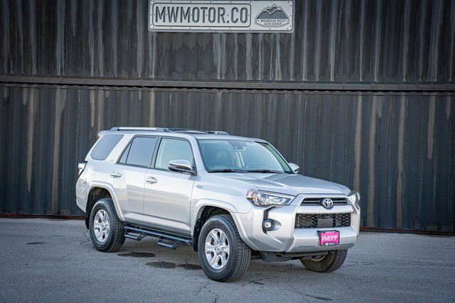 2023 Toyota 4Runner SR5 Premium's photo