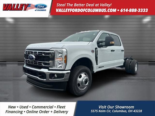 2025 Ford F-350 photo 2