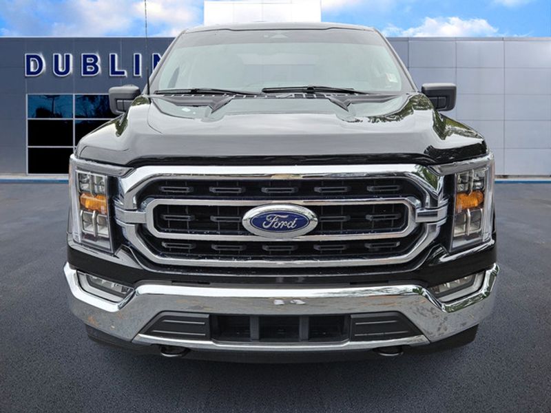 2023 Ford F-150 XLT photo 2