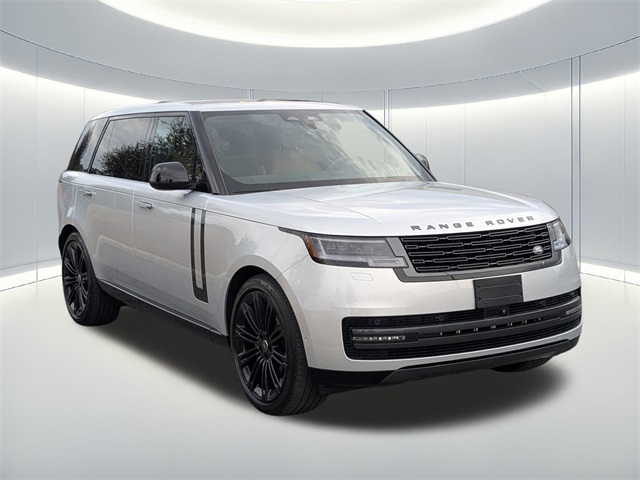 2025 Land Rover Range Rover SE photo 4