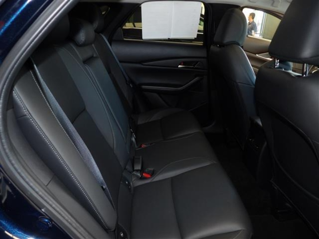 2024 Mazda CX-30 2.5 S Preferred photo 18