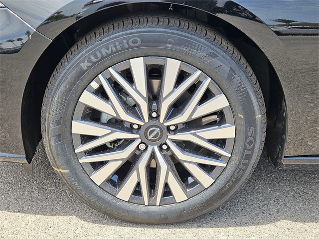 2025 Nissan Altima SV photo 4