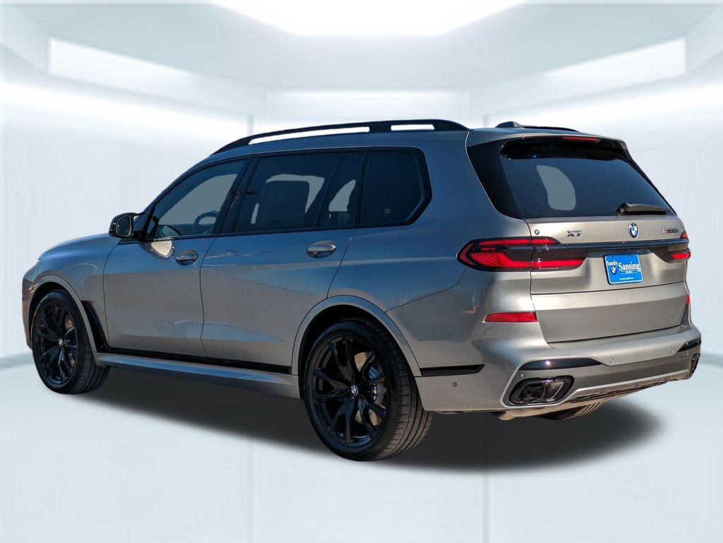 2026 Bmw X7 M60i photo 3