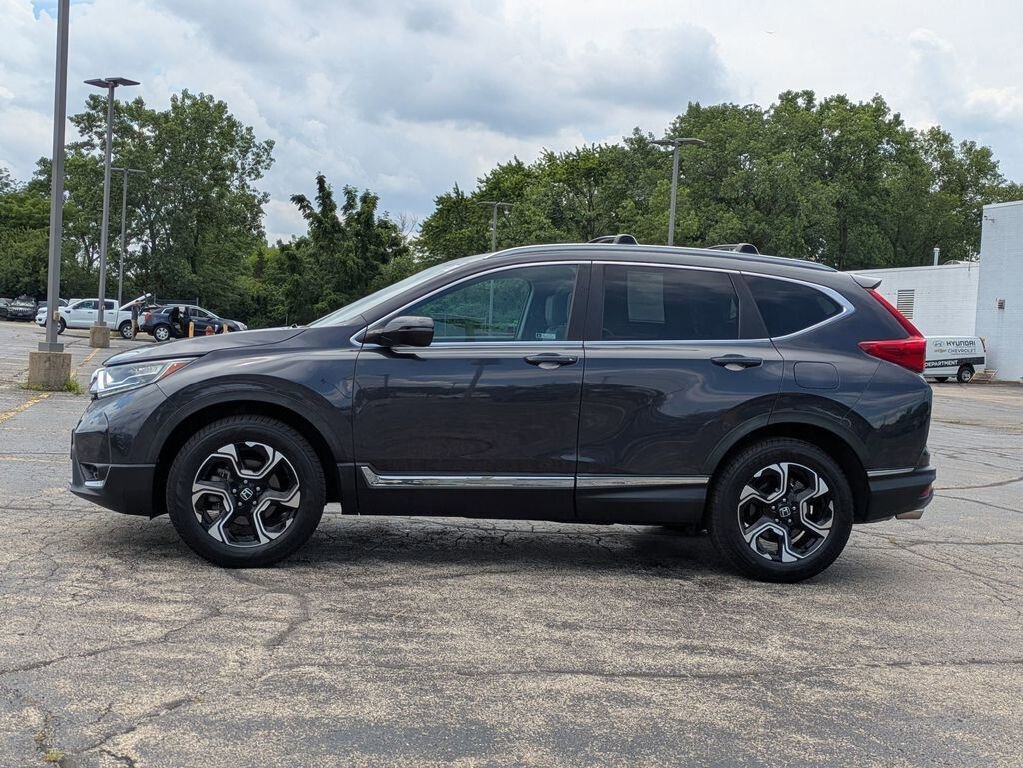 2019 Honda CR-V Touring photo 3