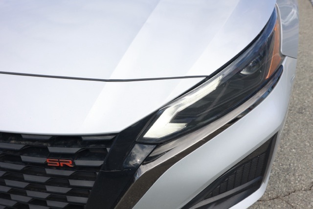 2023 Nissan Altima 2.5 SR photo 9