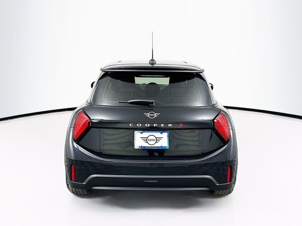 New 2025 Black MINI Signature Plus image 6