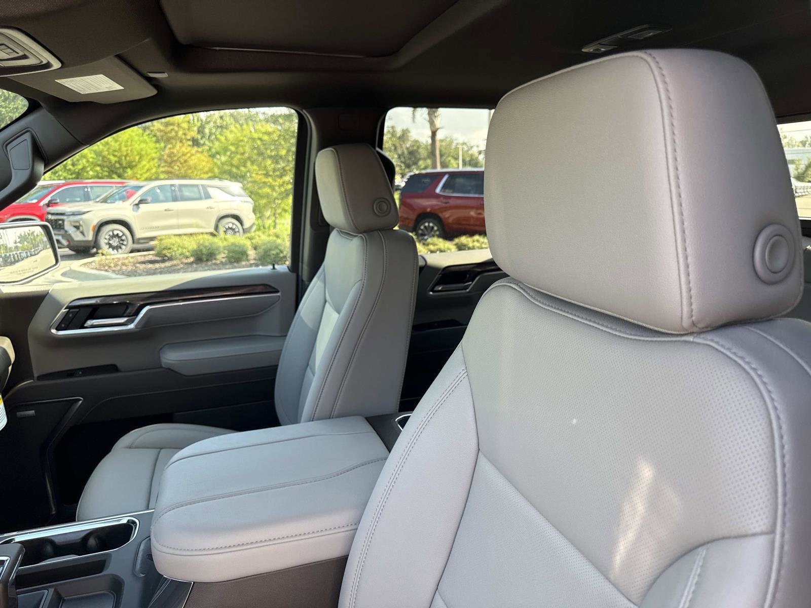 2026 Chevrolet Silverado 1500 LTZ photo 20