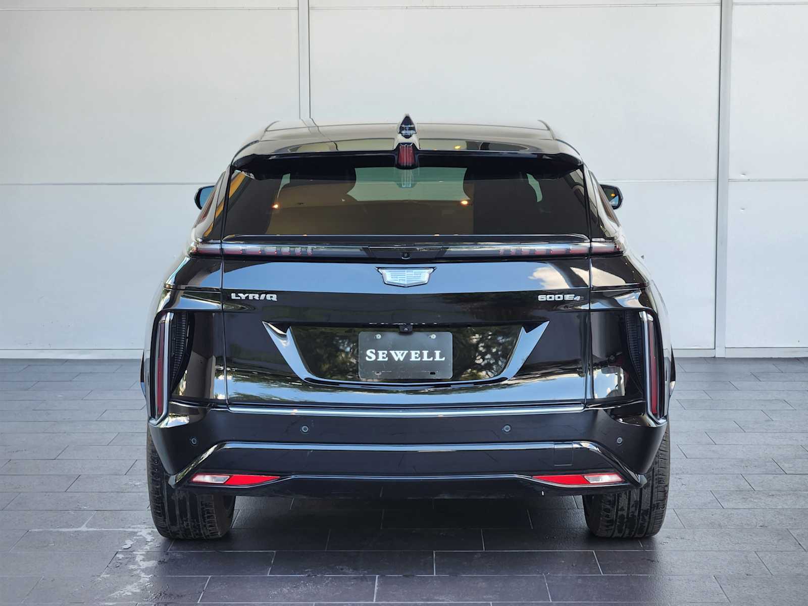 2024 Cadillac Lyriq Luxury photo 5