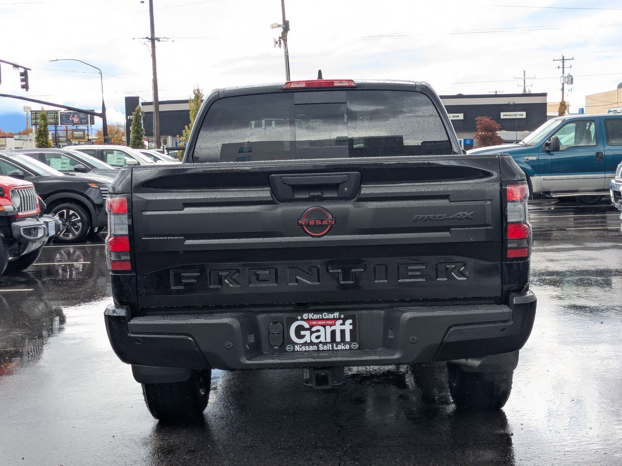 2026 Nissan Frontier PRO-4X photo 2