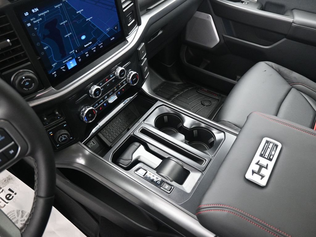 2025 Ford F-150 Lariat photo 23