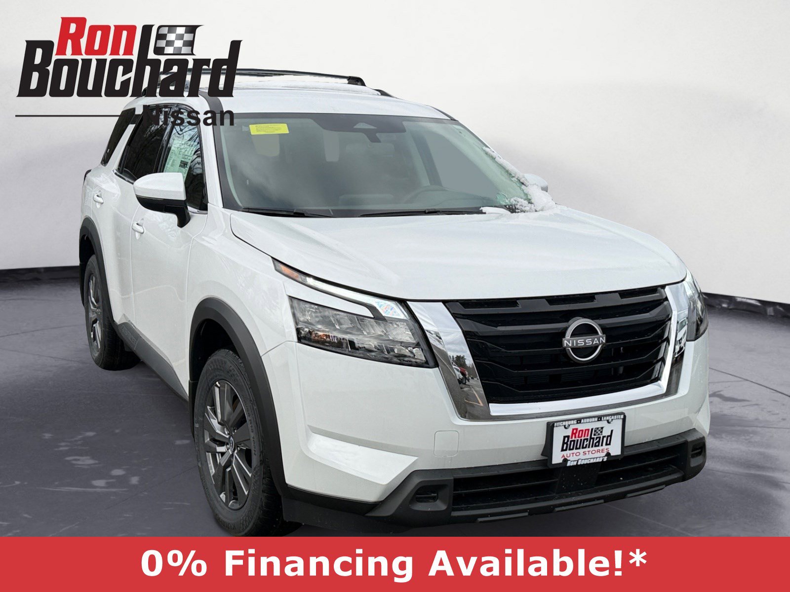 2025 Nissan Pathfinder SV's photo