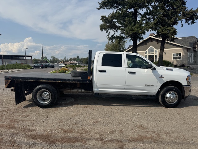 2020 Ram 3500 Tradesman photo 2