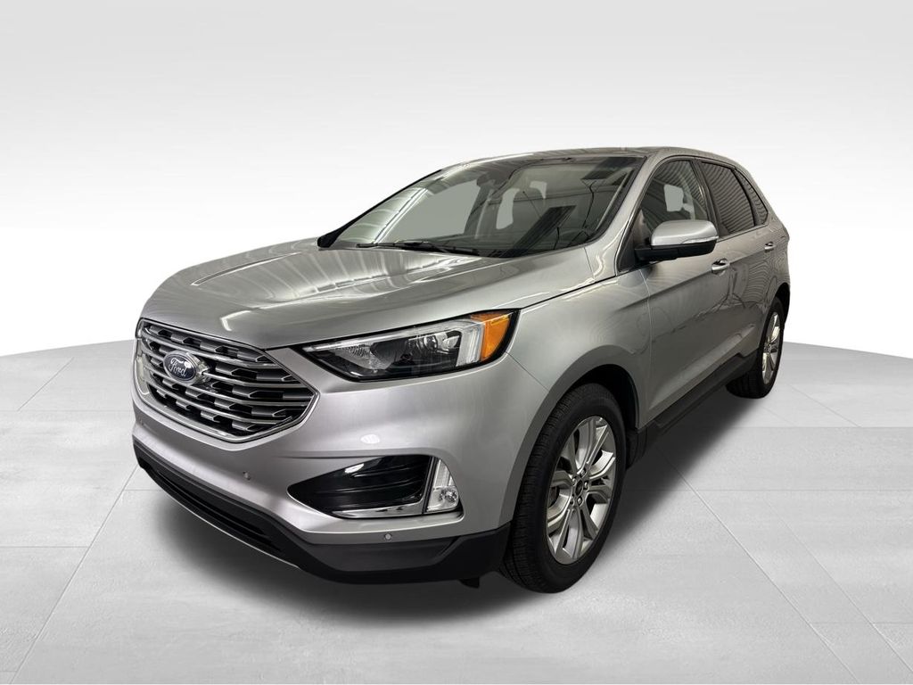 2024 Ford Edge Titanium photo 9