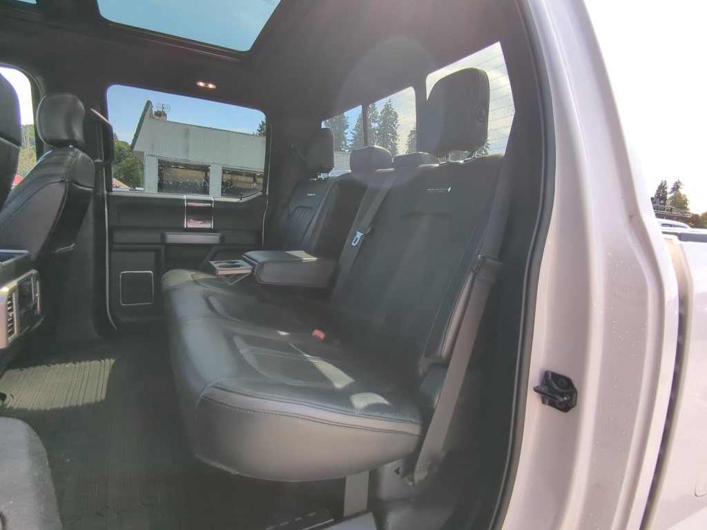 2017 Ford F-350 Platinum photo 15