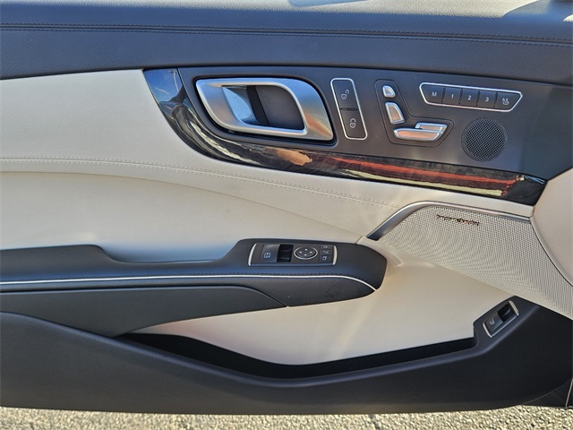 2017 Mercedes Benz SL 550 photo 26