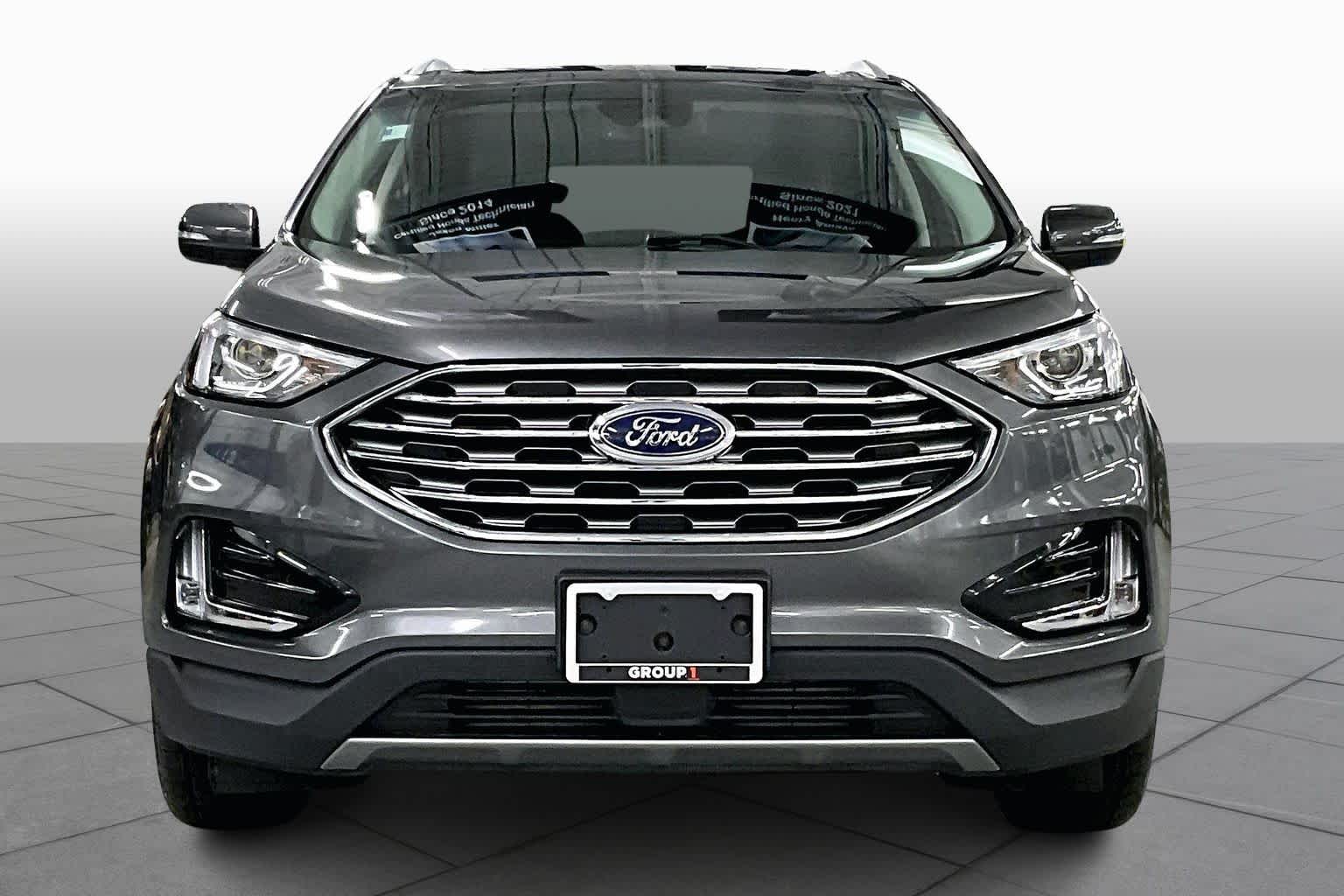 2020 Ford Edge SEL photo 3