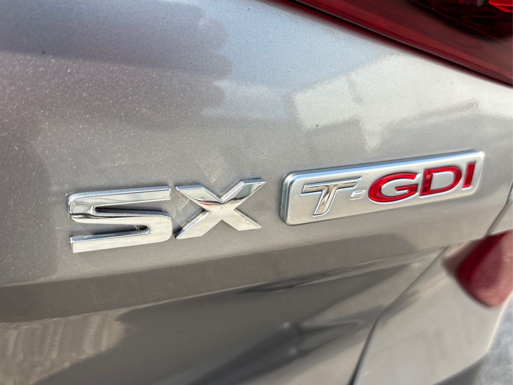 2021 Kia Seltos SX photo 13