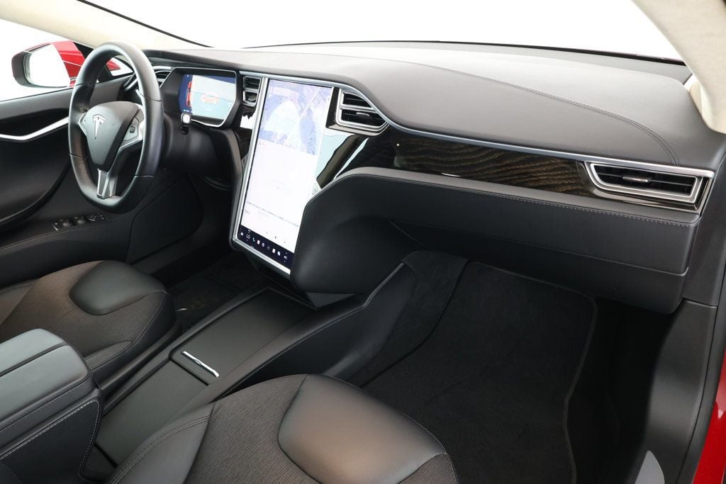 2016 Tesla Model S 75 photo 21