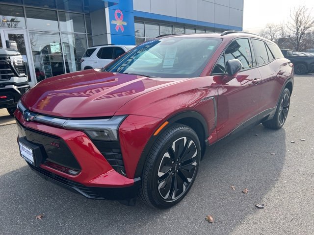 Used 2025 Chevrolet Blazer EV RS with VIN 3GNKDJRJ3SS114396 for sale in Wallingford, CT