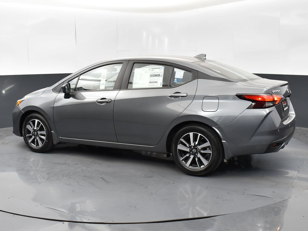 2025 Nissan Versa 1.6 SV photo 5
