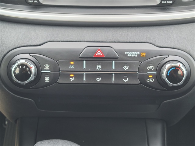 2020 Kia Sorento LX photo 21