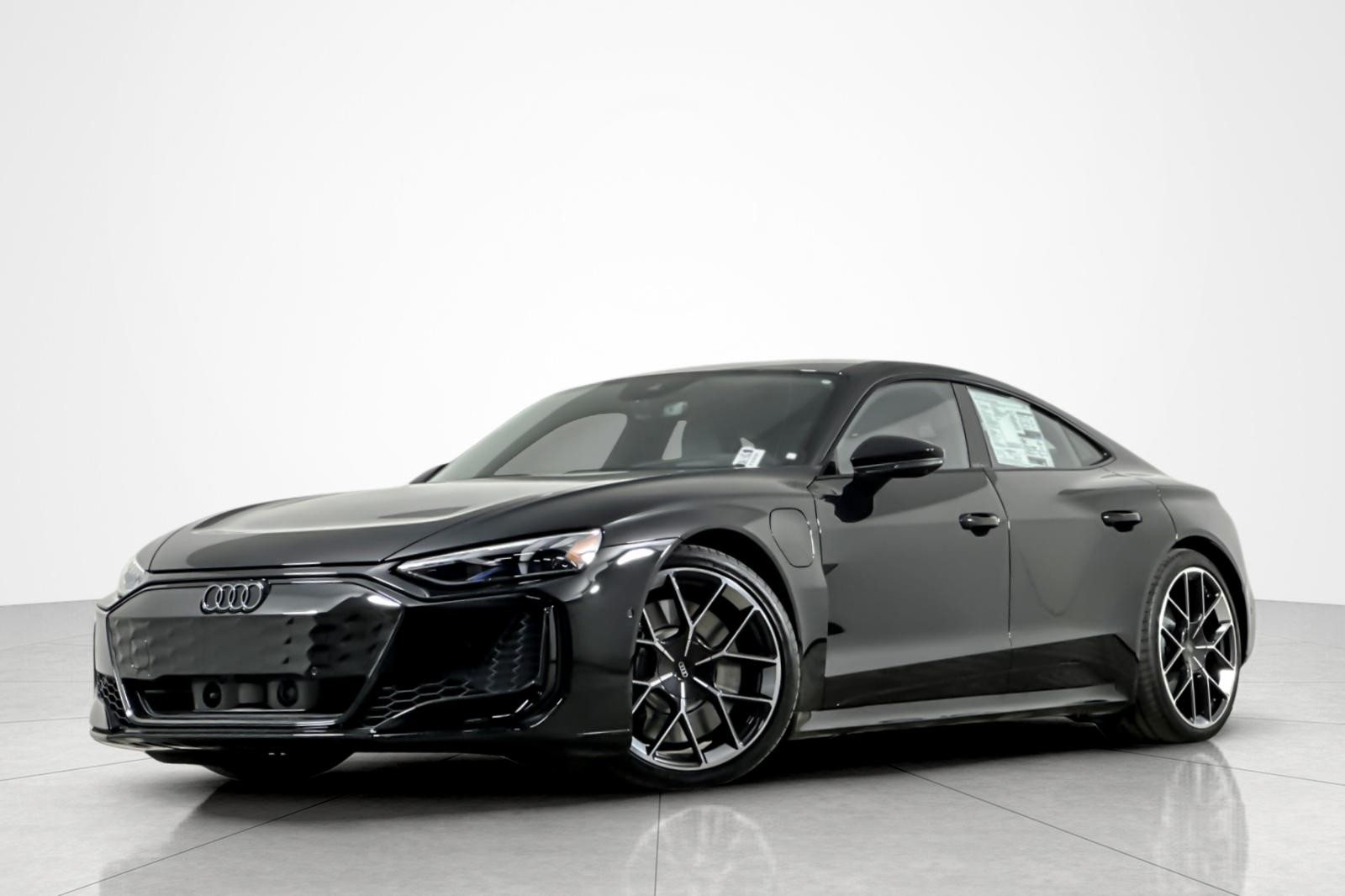 2026 Audi RS e-tron GT Performance Base's photo