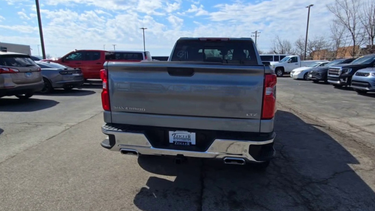 2025 Chevrolet Silverado 1500 LTZ photo 6
