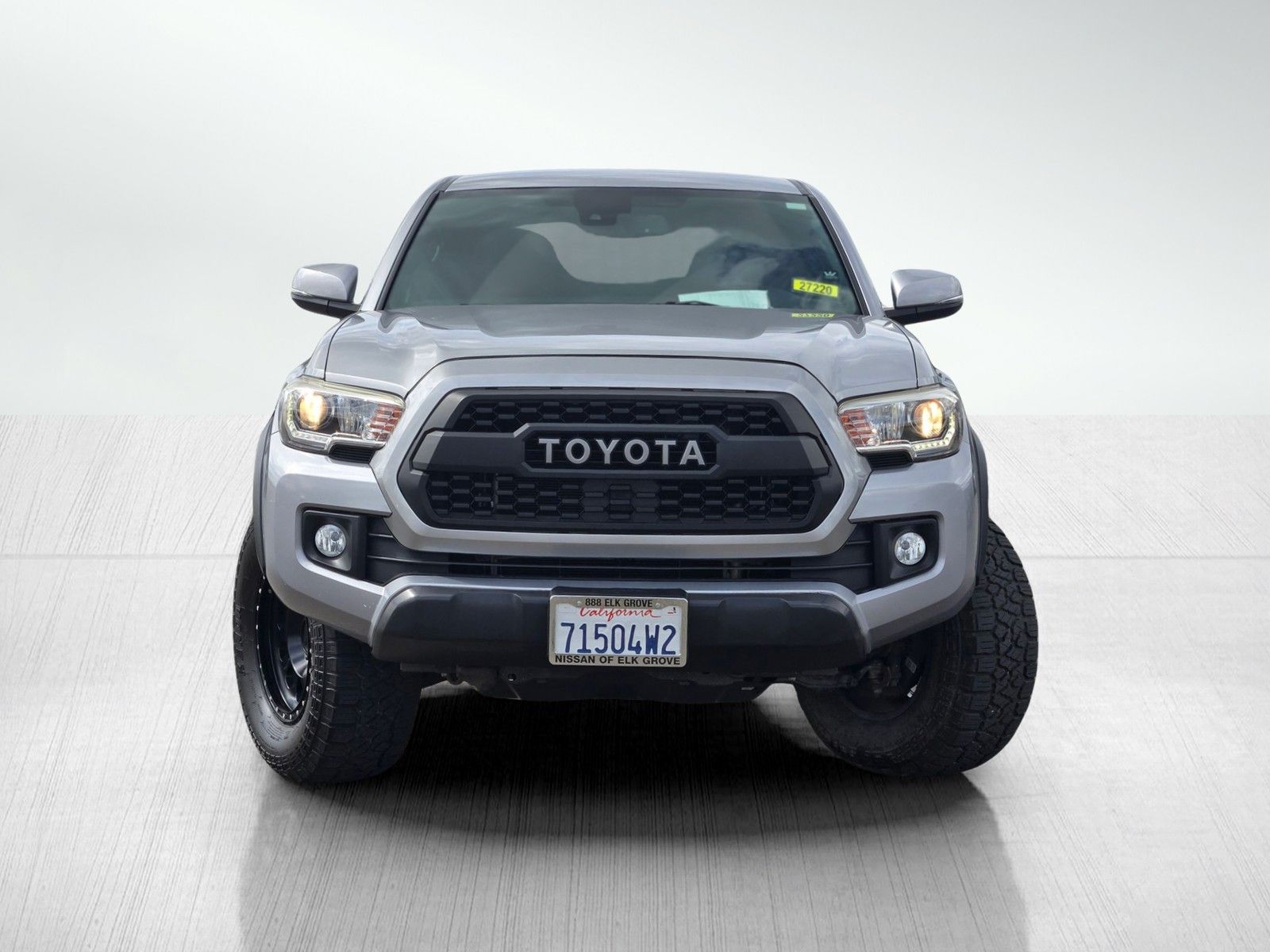 2019 Toyota Tacoma 4x4 TRD Off-Road photo 2