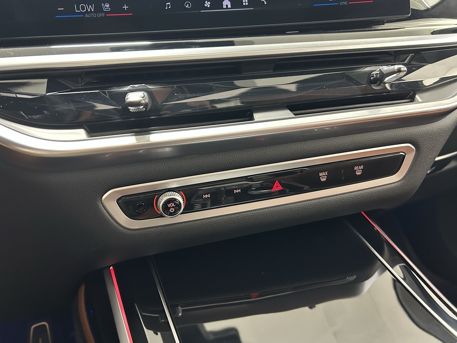 2025 Bmw X7 M60i photo 19