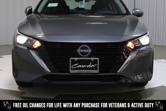 2025 Nissan Sentra SV photo 3