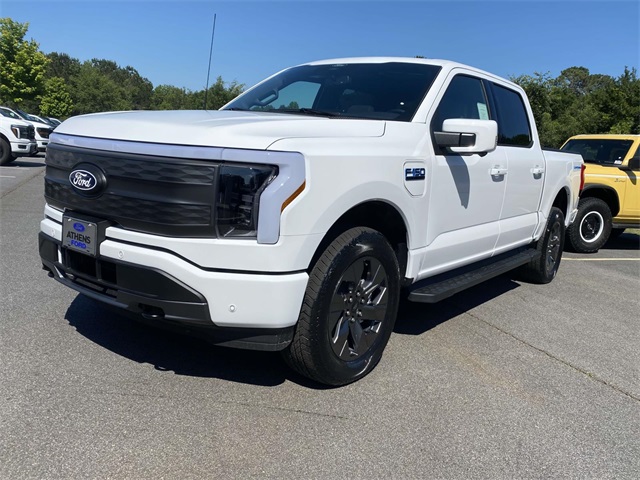 2025 Ford F-150 Lightning photo 6