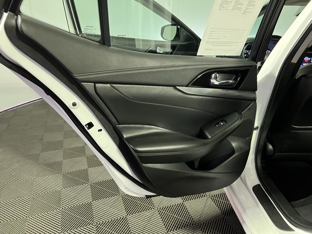 2021 Nissan Maxima SV photo 23